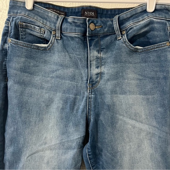 NYDJ Women’s Lift X Tuck Technology Size 12 Marilyn Straight Leg Jeans Casual - Picture 3 of 12